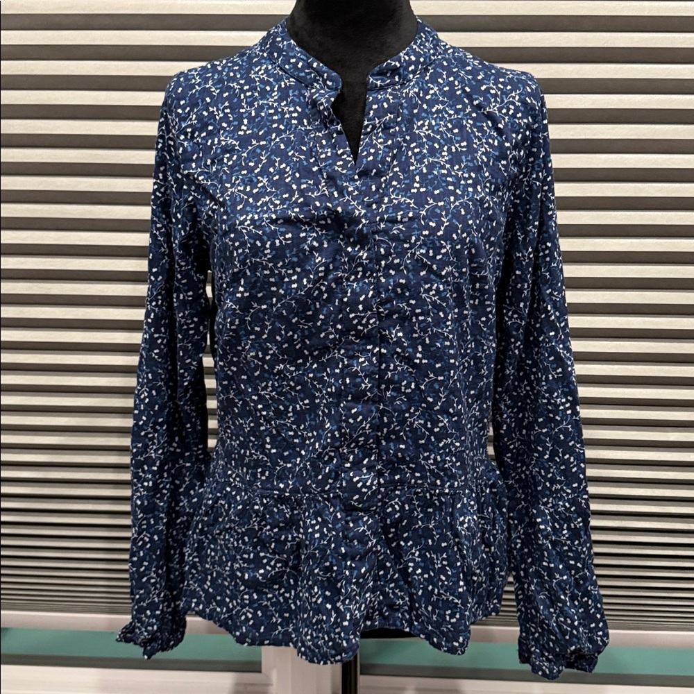 GAP Navy and White Patterned Shirt